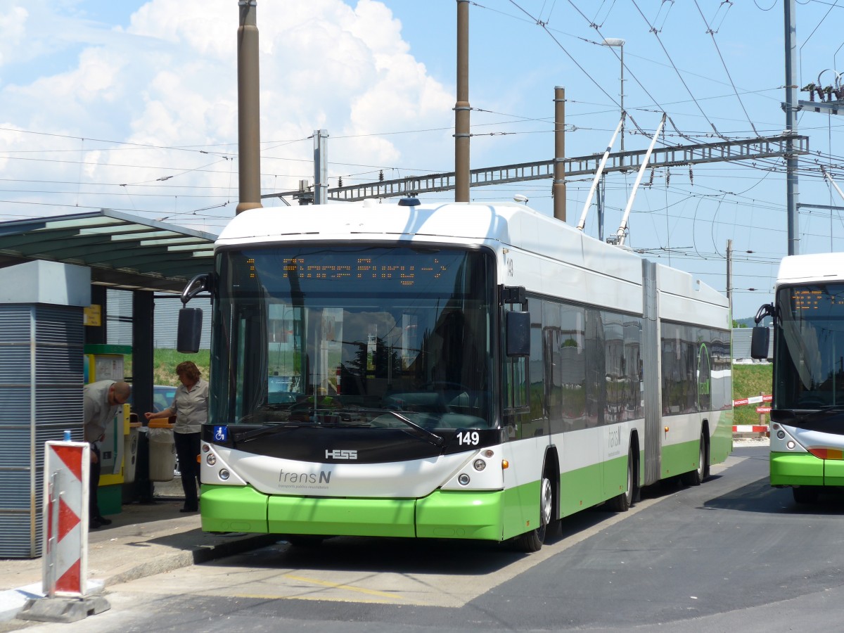 (151'465) - transN, La Chaux-de-Fonds - Nr. 149 - Hess/Hess Gelenktrolleybus (ex TN Neuchtel Nr. 149) am 12. Juni 2014 beim Bahnhof Marin