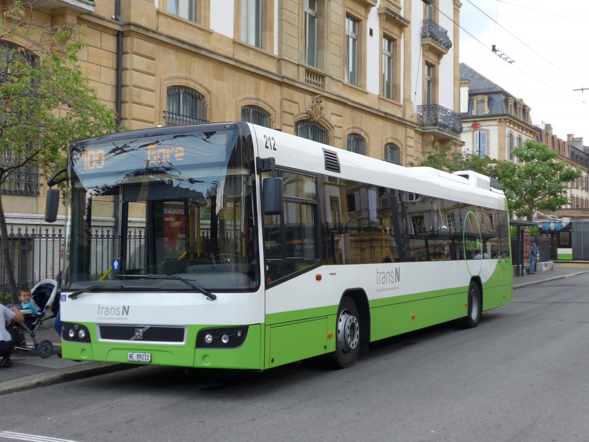 (151'490) - transN, La Chaux-de-Fonds - Nr. 212/NE 89'212 - Volvo (ex TN Neuchtel Nr. 212) am 12. Juni 2014 in Neuchtel, Place Pury