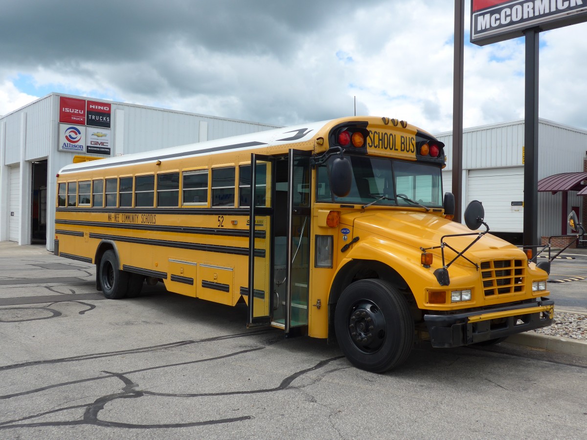 (152'957) - WA-NEE, Nappanee - Nr. 52/21'208 - Bluebird am 16. Juli 2014 in Nappanee, Garage McCormick