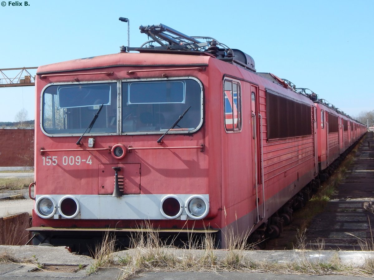 155 009-4 und andere 155er, 140er und eine 151er in Mukran