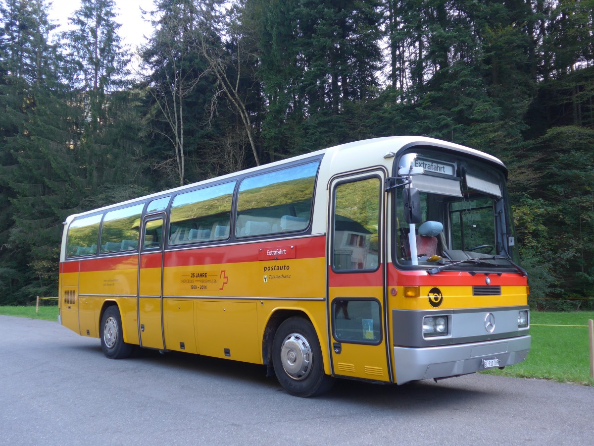 (155'398) - Buzzi, Bern - BE 910'789 - Mercedes (ex Mattli, Wassen) am 27. September 2014 in Wolhusen, Restaurant Fontanne-Pintli