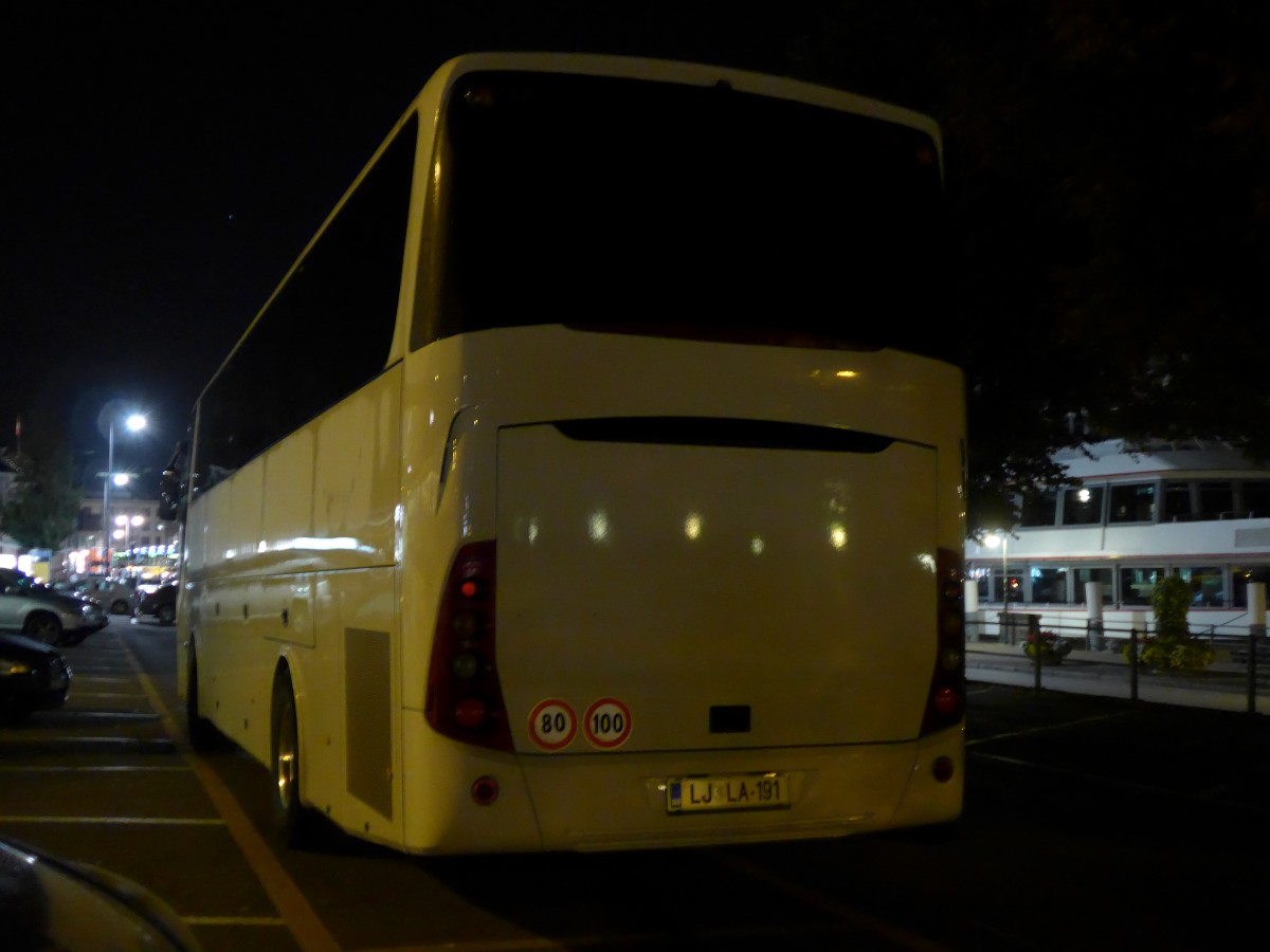 (155'432) - Aus Slowenien: ??? - LJ LA-191 - Scania/Marcopolo am 2. Oktober 2014 in Thun, CarTerminal