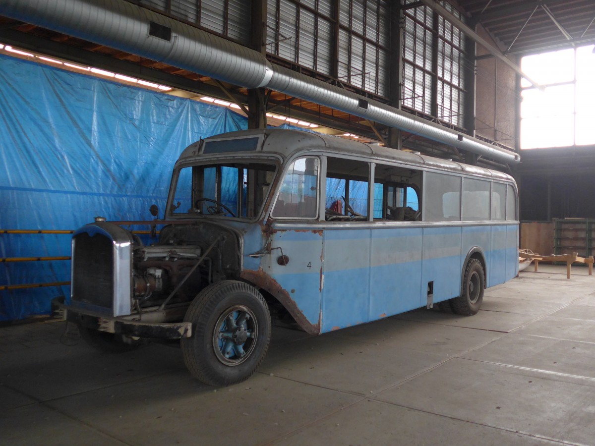 (156'941) - FRAM Drachten - Nr. 14 - Saurer/Reinb.+Chr. (ex Merkus, Nijmegen; ex CIBA, Pratteln Nr. 4; ex BVB Basel Nr. 1) am 20. November 2014 in Drachten, Autobusmuseum