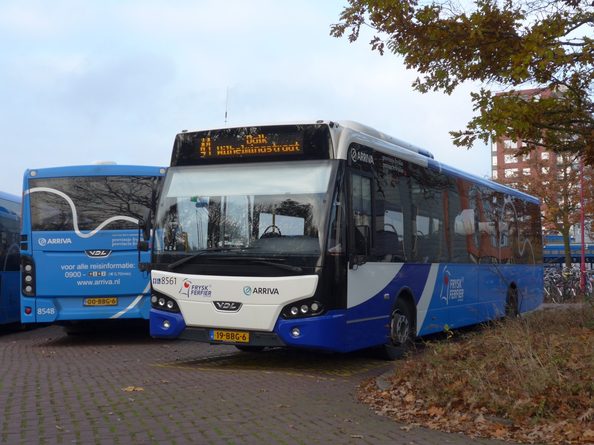 (156'973) - ARRIVA - Nr. 8561/19-BBG-6 - VDL am 20. November 2014 beim Bahnhof Hoogeveen