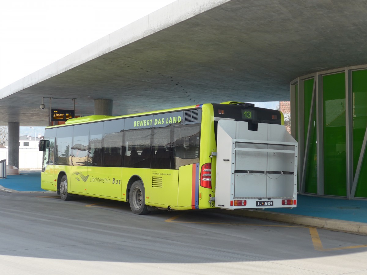 (158'729) - LBA Vaduz - Nr. 18/FL 39'818 - Mercedes am 14. Februar 2015 beim Bahnhof Schaan