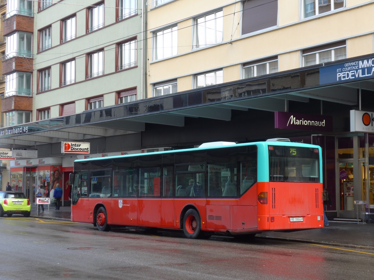 (158'950) - Binggeli, Studen - BE 20'044 - Mercedes (ex VB Biel Nr. 128) am 2. Mrz 2015 beim Bahnhof Biel