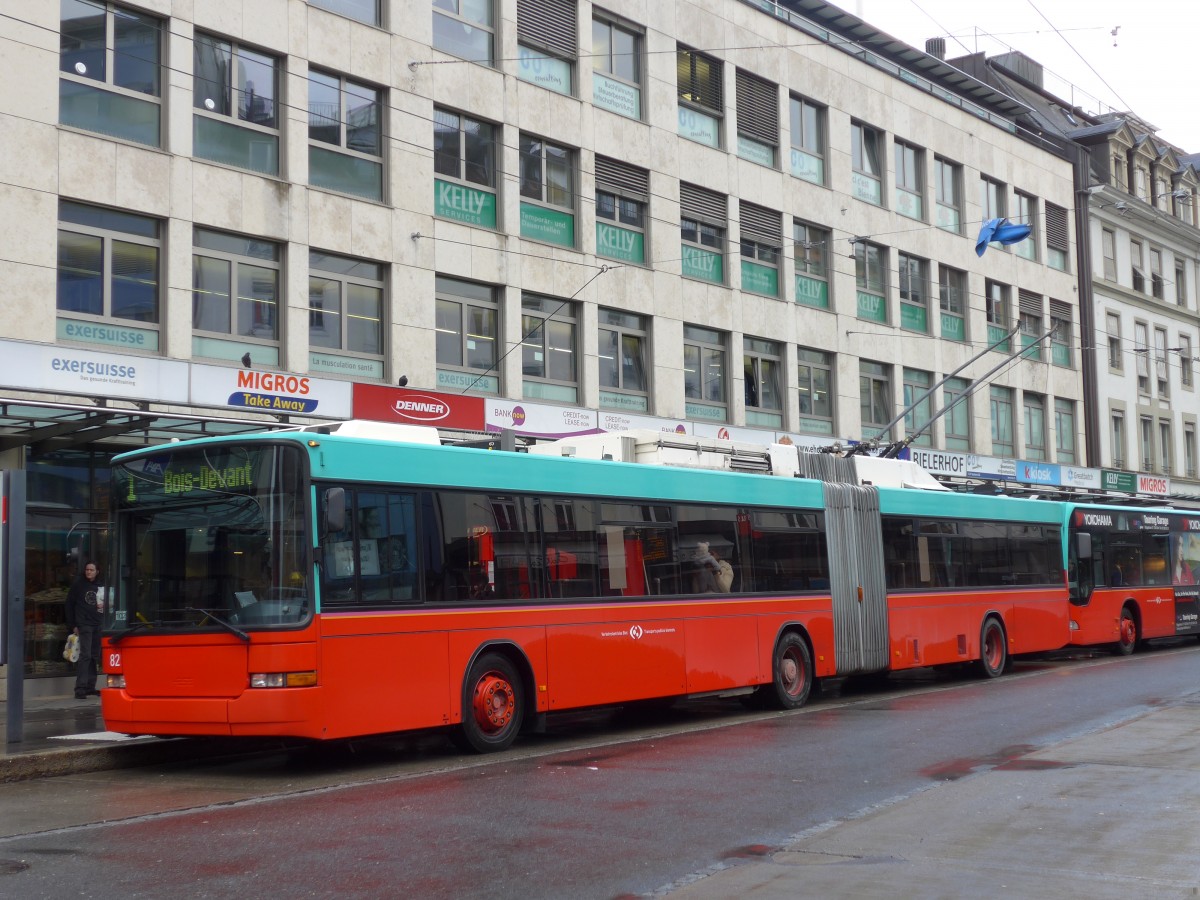 (158'958) - VB Biel - Nr. 82 - NAW/Hess Gelenktrolleybus am 2. Mrz 2015 in Biel, Guisanplatz