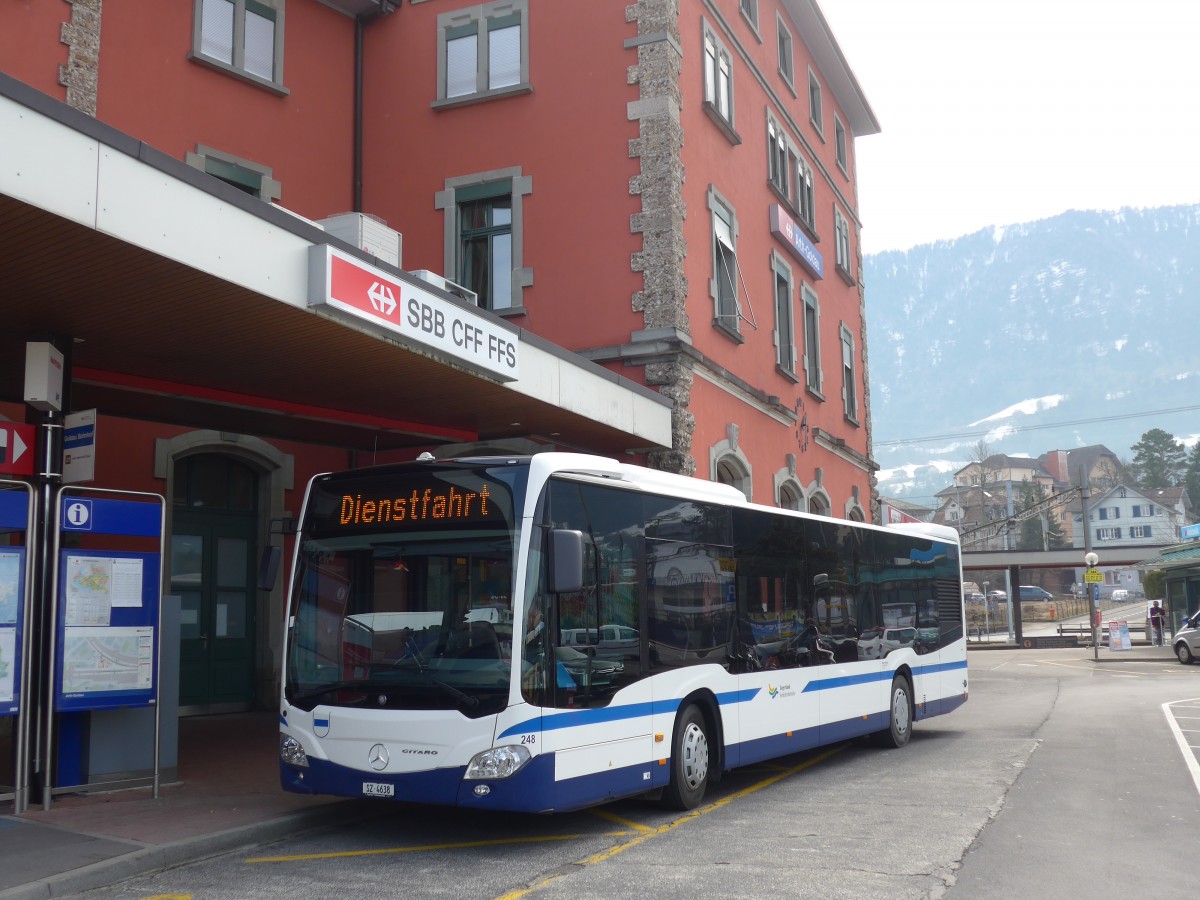 (159'259) - Auf der Maur, Steinen - Nr. 248/SZ 4638 - Mercedes am 17. Mrz 2015 beim Bahnhof Arth-Goldau