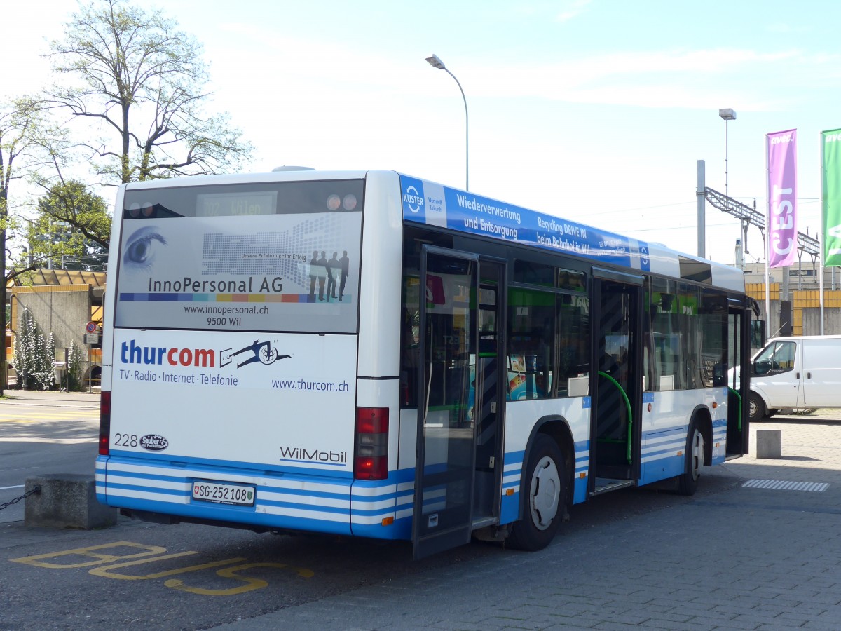 (160'187) - WilMobil, Wil - Nr. 228/SG 252'108 - MAN (ex Wick, Wil Nr. 8) am 8. Mai 2015 beim Bahnhof Wil