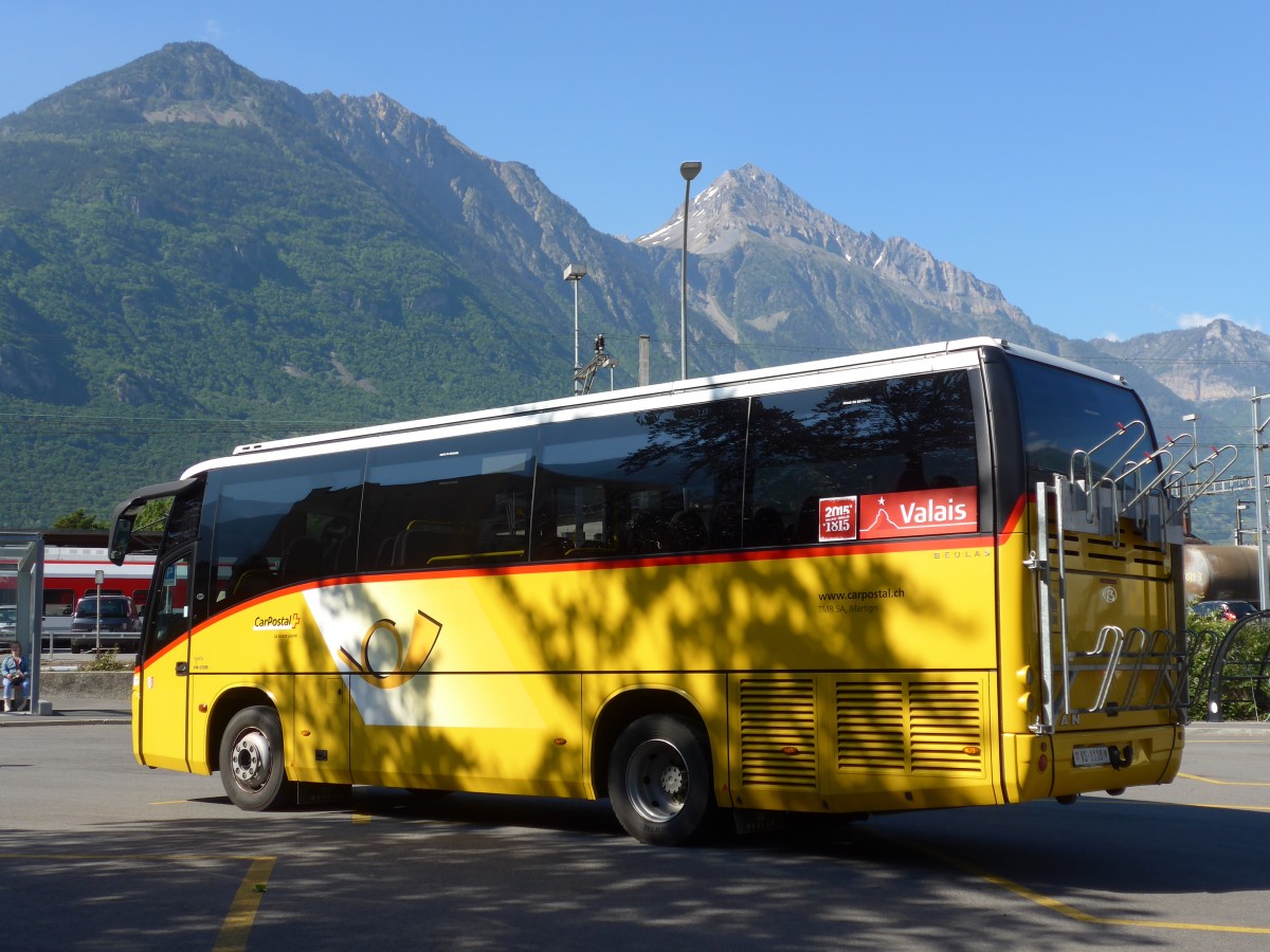 (161'220) - TMR Martigny - Nr. 127/VS 1110 - MAN/Beulas am 27. Mai 2015 beim Bahnhof Martigny