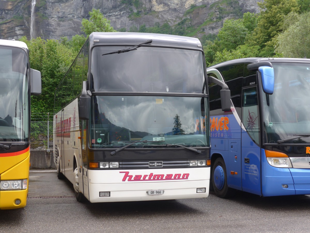 (162'377) - Hartmann, Landquart - Nr. 31/GR 966 - Van Hool am 20. Juni 2015 in Meiringen, Balm