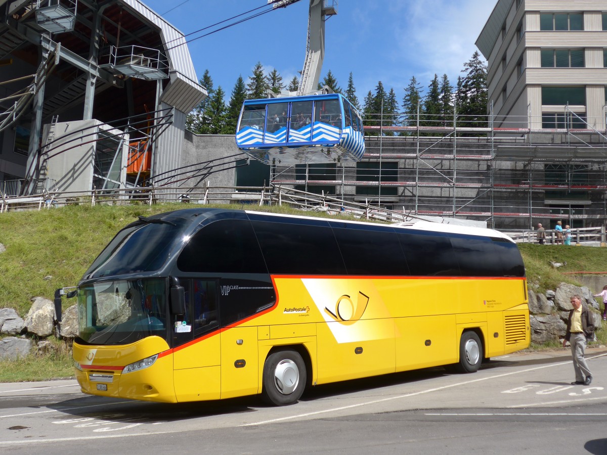 (163'236) - Autopostale, Croglio - TI 181'464 - Neoplan am 2. August 2015 in Schwgalp, Sntis-Schwebebahn