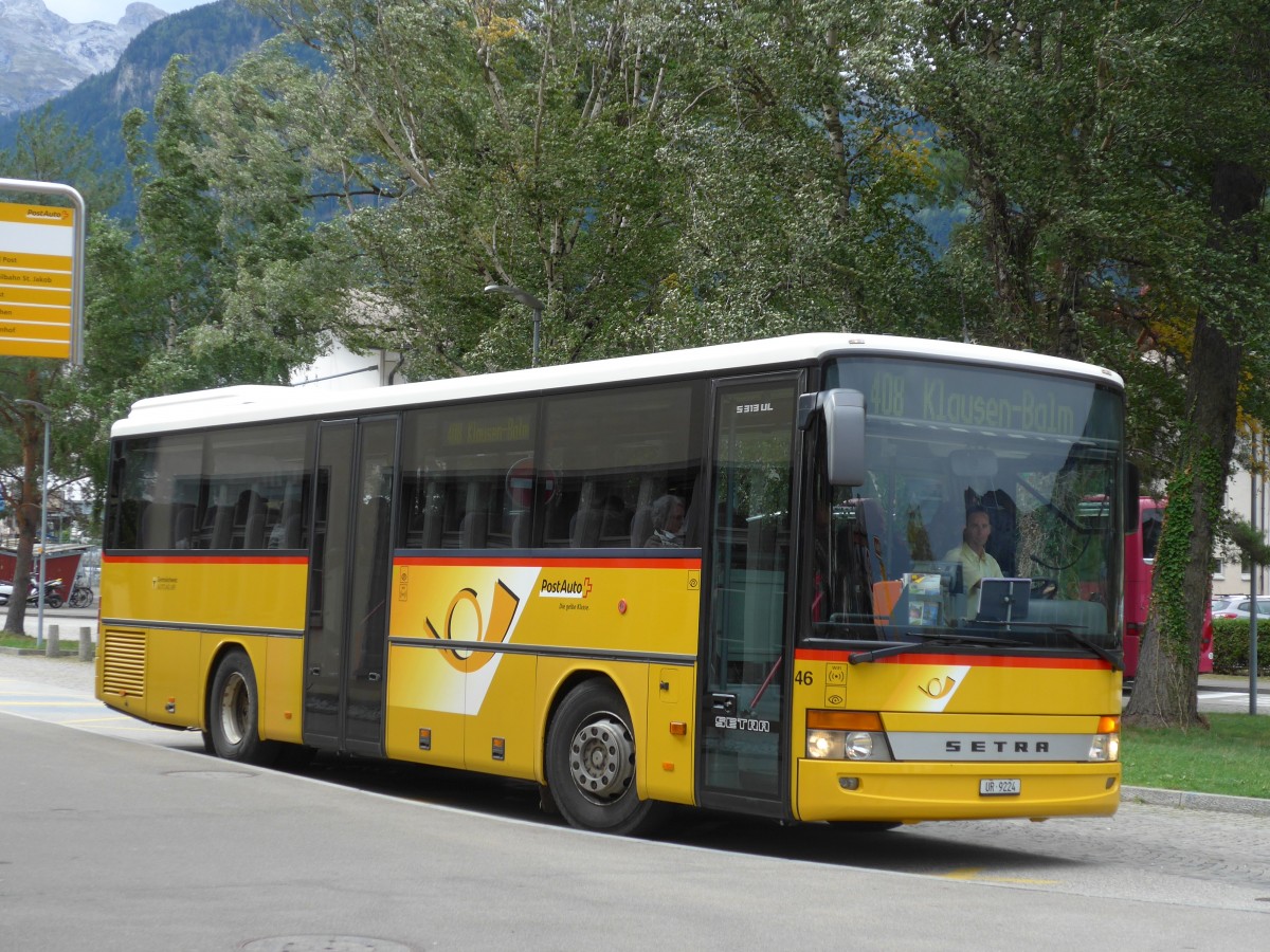 (164'909) - AAGU Altdorf - Nr. 46/UR 9224 - Setra am 16. September 2015 beim Bahnhof Flelen