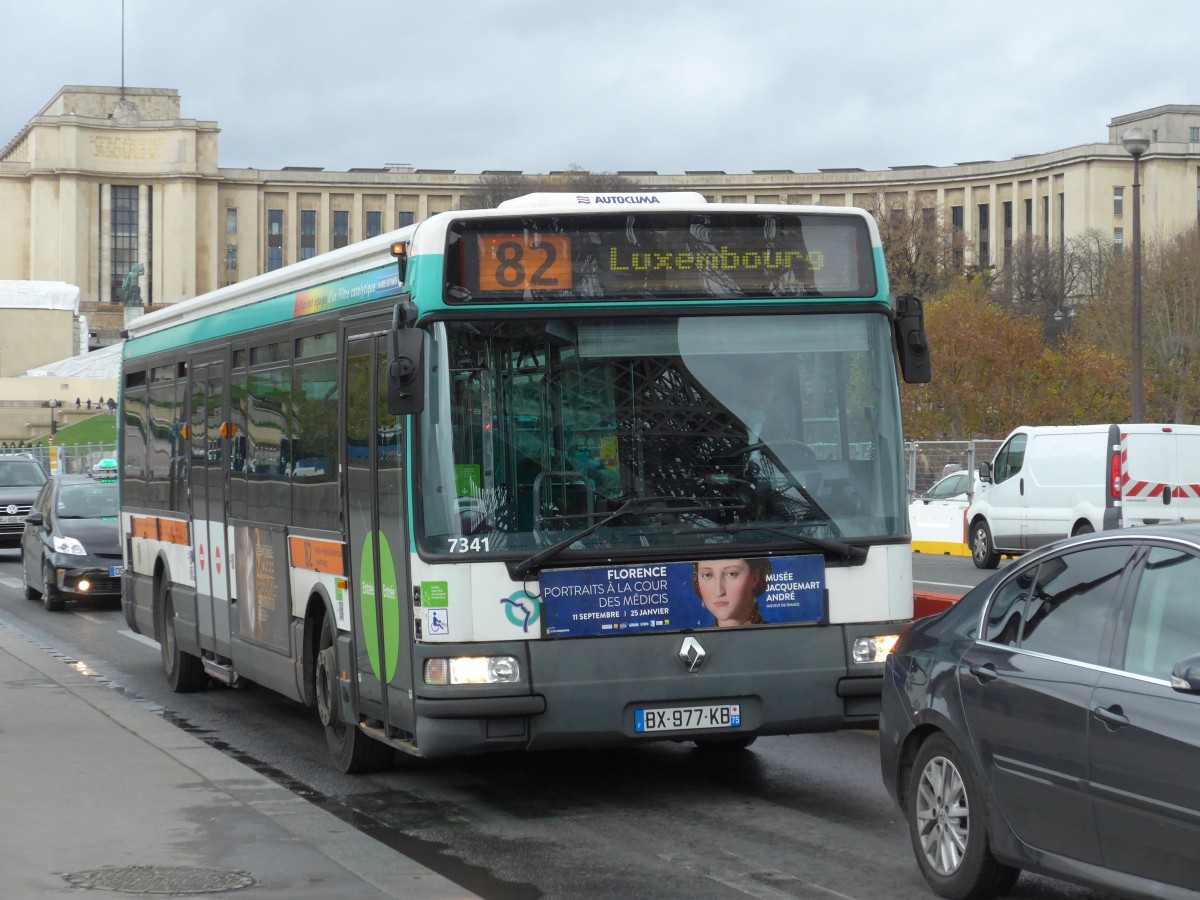 (167'166) - RATP Paris - Nr. 7341/BX 977 KB - Renault am 17. November 2015 in Paris, Tour Eiffel