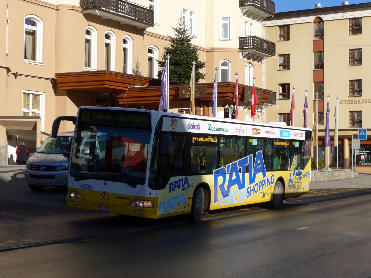 (167'800) - VBD Davos - Nr. 4/GR 51'225 - Mercedes am 19. Dezember 2015 beim Bahnhof Davos Dorf