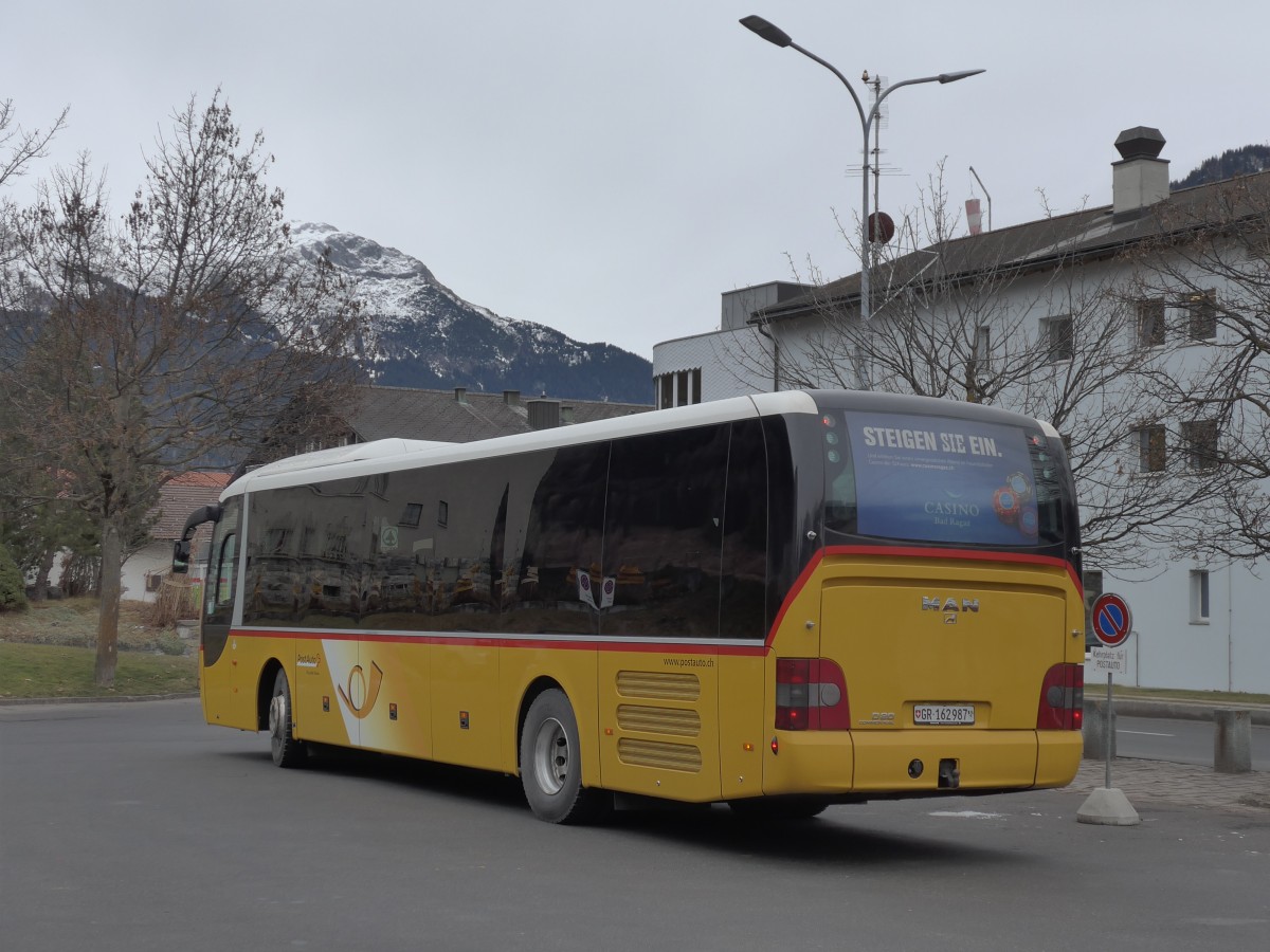 (168'235) - PostAuto Graubnden - GR 162'987 - MAN am 2. Januar 2016 in Savognin, Post