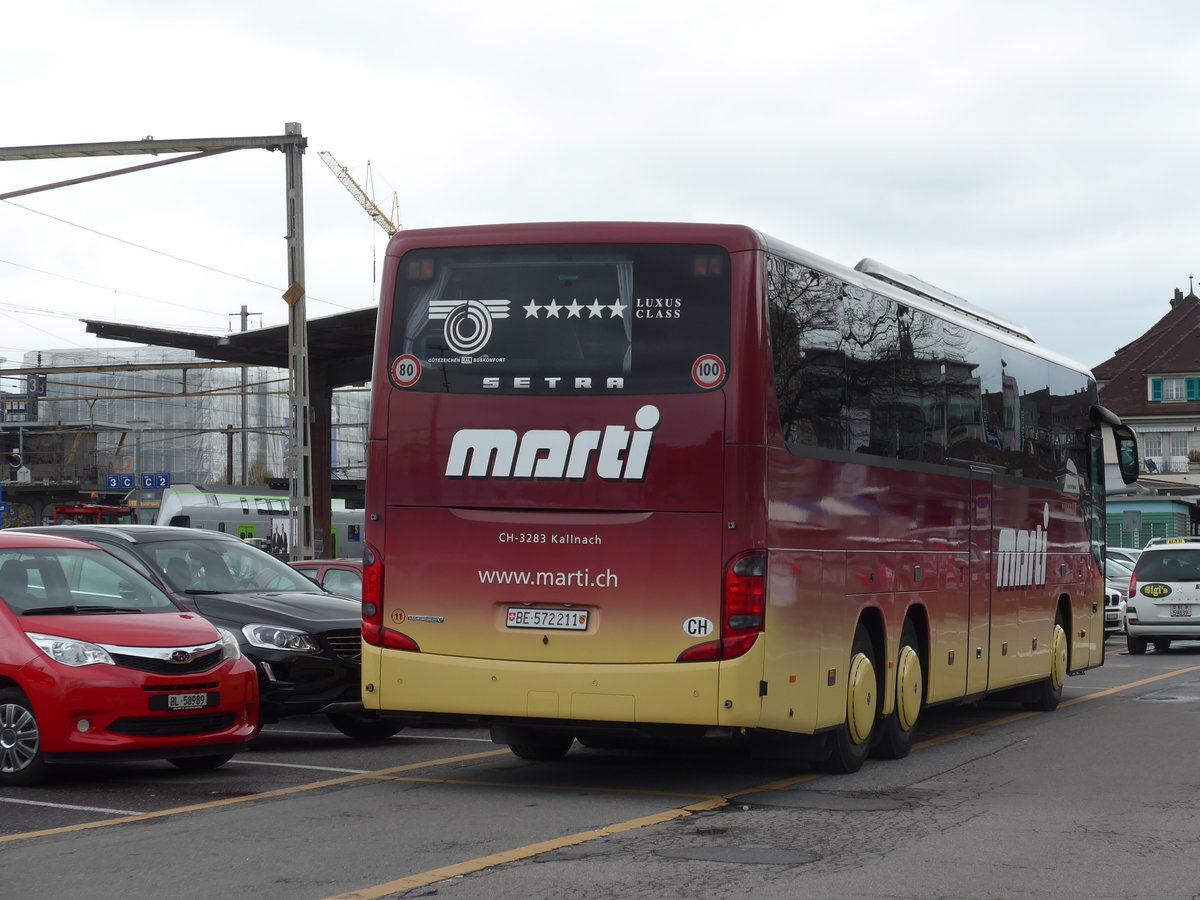 (169'795) - Marti, Kallnach - Nr. 11/BE 572'211 - Setra am 8. April 2016 in Thun, CarTerminal