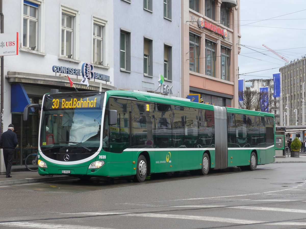 (170'082) - BVB Basel - Nr. 7039/BS 99'339 - Mercedes am 16. April 2016 beim Bahnhof Basel