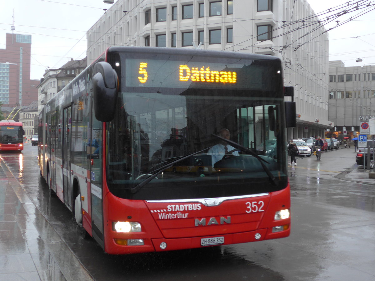 (170'486) - SW Winterthur - Nr. 352/ZH 886'352 - MAN am 13. Mai 2016 beim Hauptbahnhof Winterthur