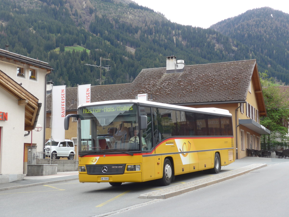 (170'911) - Terretaz, Zernez - GR 75'003 - Mercedes am 16. Mai 2016 in Mstair, Posta