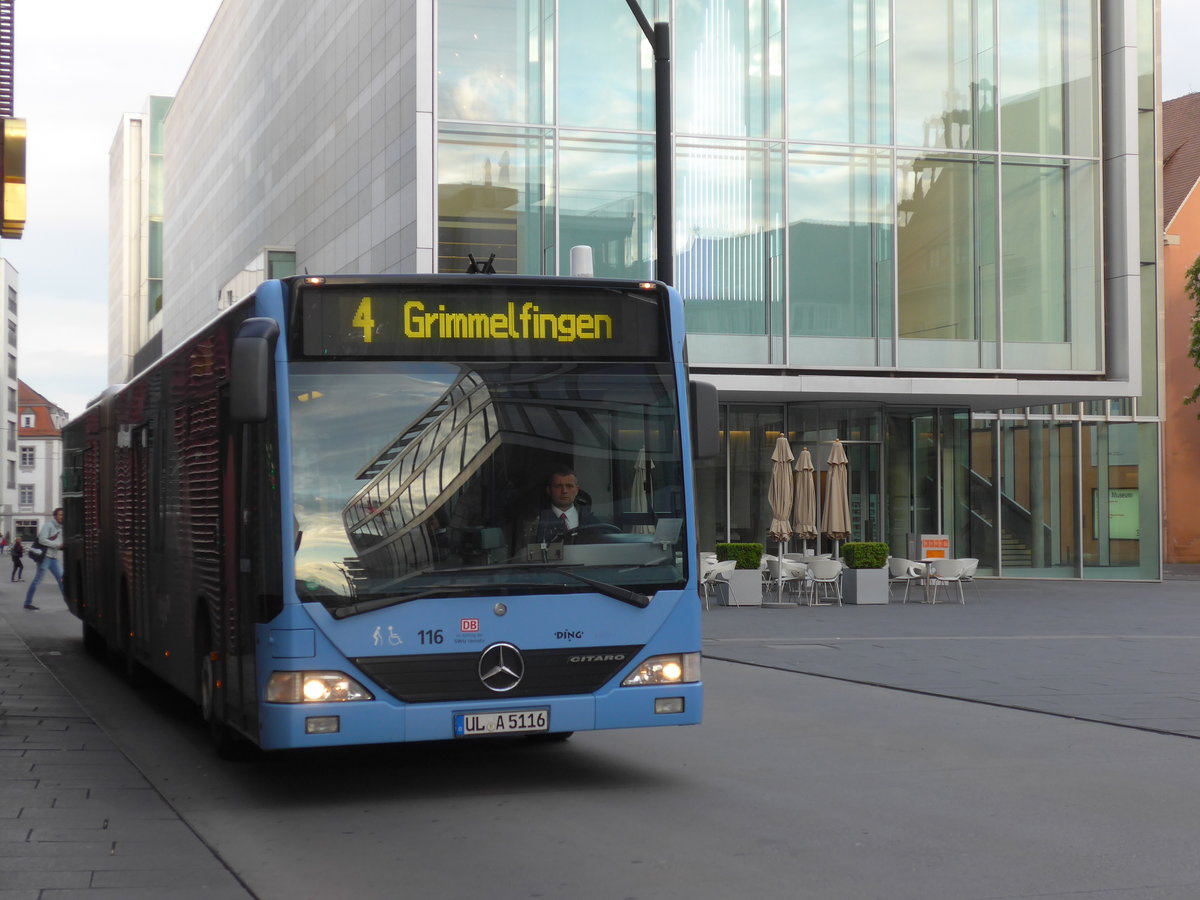 (171'102) - SWU Ulm - Nr. 116/UL-A 5116 - Mercedes am 19. Mai 2016 in Ulm, Rathaus Ulm