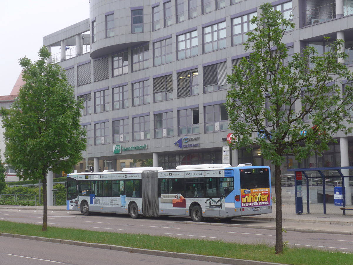 (171'112) - SWU Ulm - Nr. 121/UL-A 5121 - Mercedes am 20. Mai 2016 in Ulm, Congress Centrum