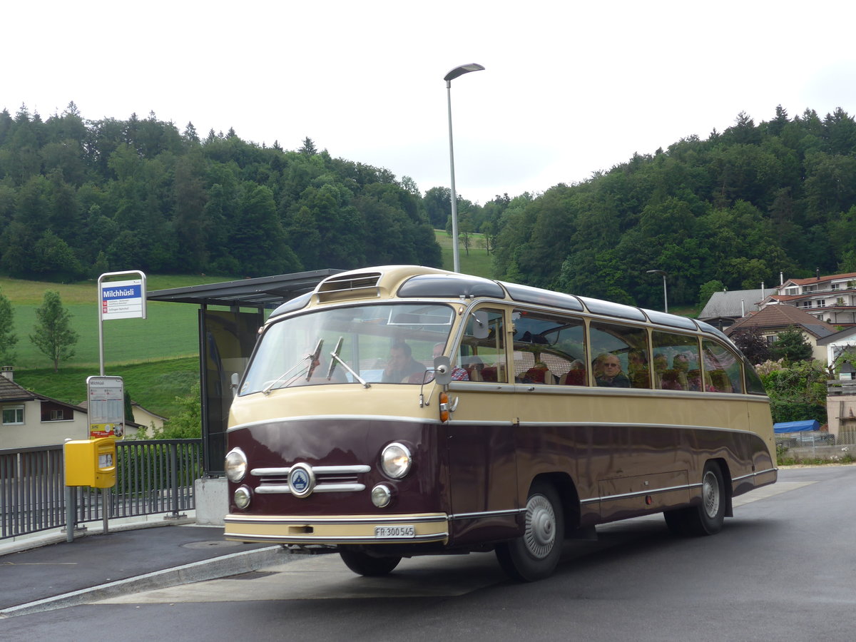 (171'626) - Schlapp, Cottens - FR 300'545 - Saurer/Saurer (ex Kopp&Tschudin, Oberuzwil; ex Gowa, Luzern; ex Waser, Stans; ex Koch, Luzern) am 4. Juni 2016 in Mhlethal, Milchhsli