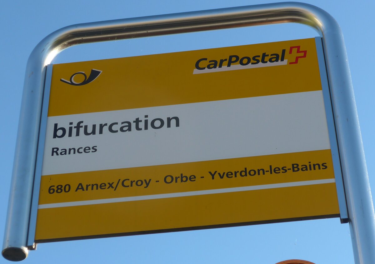 (173'155) - PostAuto-Haltestellenschild - Rances, bifurcation - am 20. Juli 2016