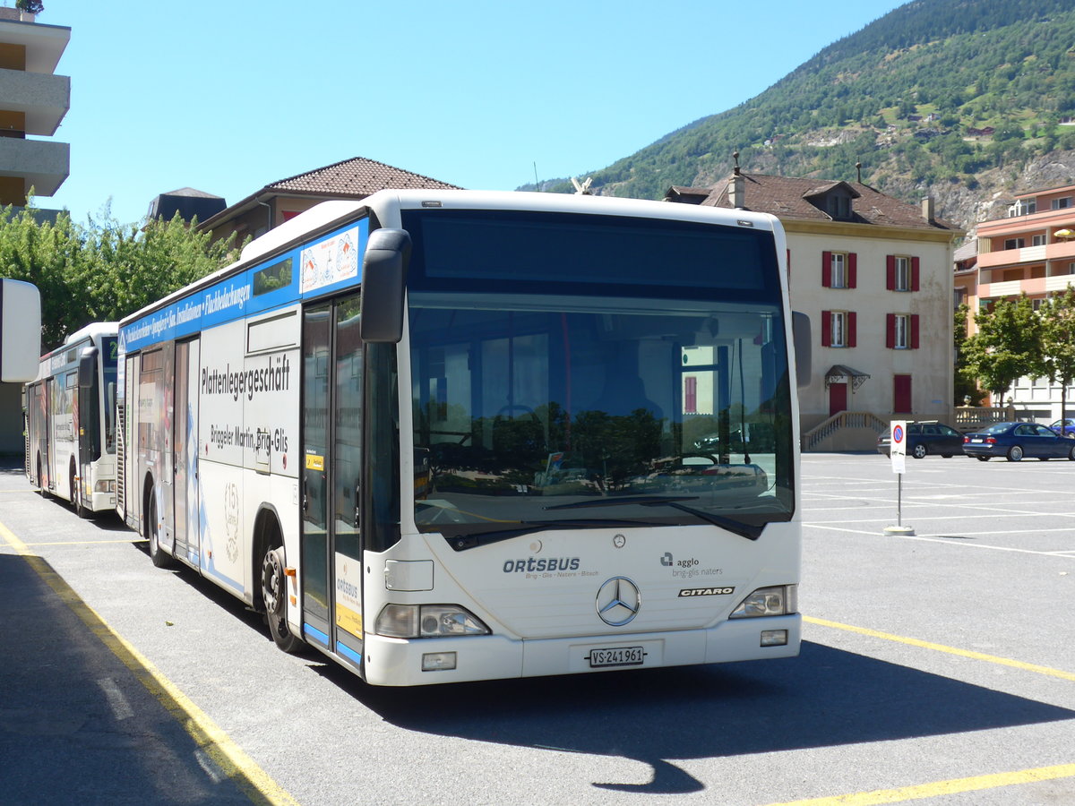 (173'651) - PostAuto Wallis - VS 241'961 - Mercedes am 7. August 2016 in Brig, Garage