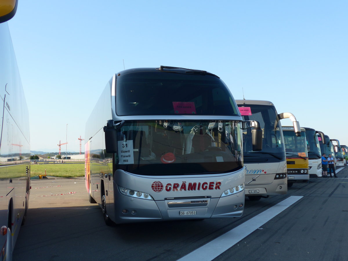 (174'342) - Grmiger, Btschwil - SG 67'051 - Neoplan am 28. August 2016 in Estavayer-le-Lac, ESAF