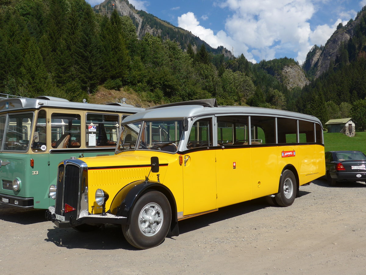 (174'750) - Schmutz, Vaulruz -  P 2044  - Saurer/Saurer (ex Nestl; ex P 23'019; ex P 2044) am 10. September 2016 in Campo, Saurertreffen