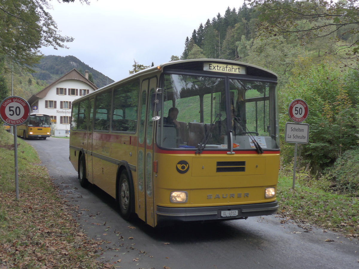 (175'370) - Schmid, Glarus - GL 4012 - Saurer/Tscher (ex Mosimann, Aesch; ex Erne, Full; ex P 24'257) am 2. Oktober 2016 in Schelten, Restaurant Scheltenmhle