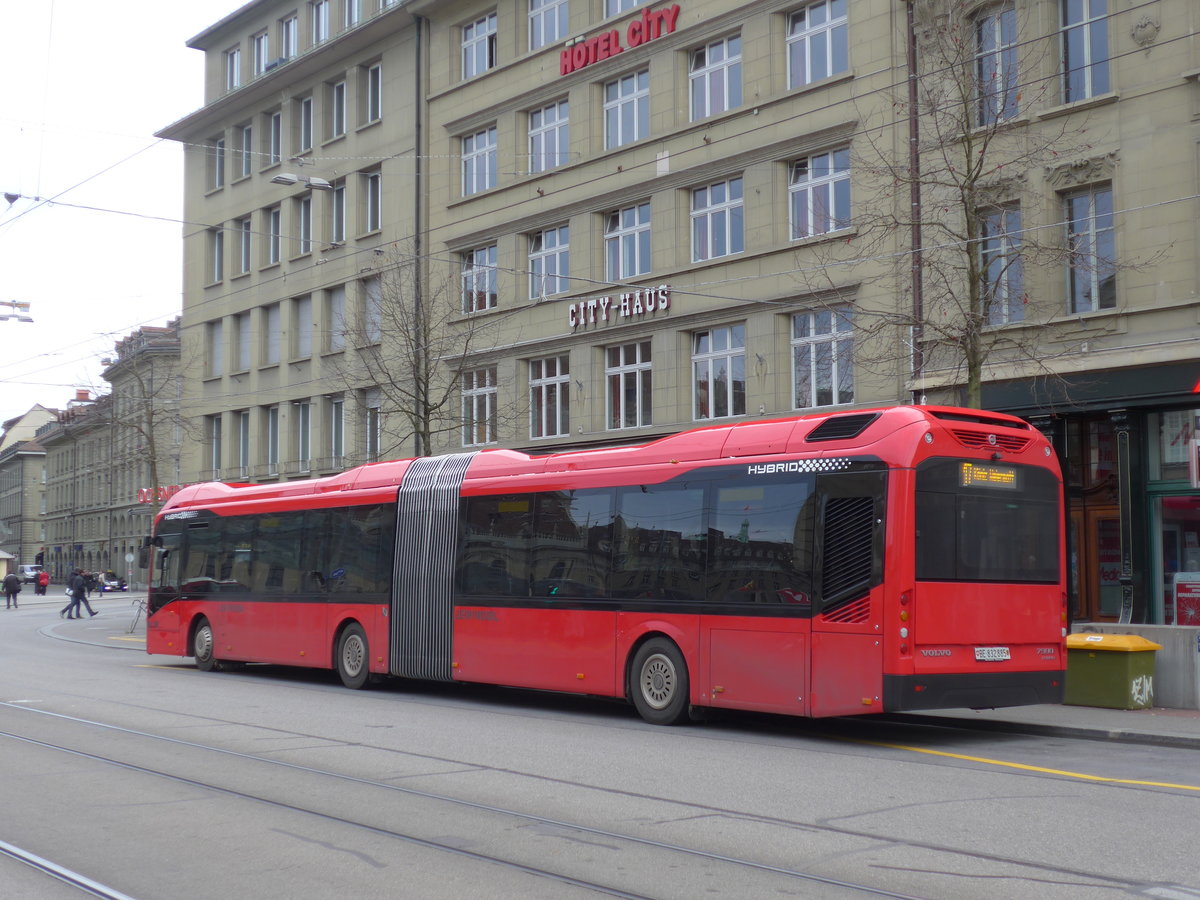 (176'665) - Bernmobil, Bern - Nr. 885/BE 832'885 - Volvo am 13. November 2016 beim Bahnhof Bern