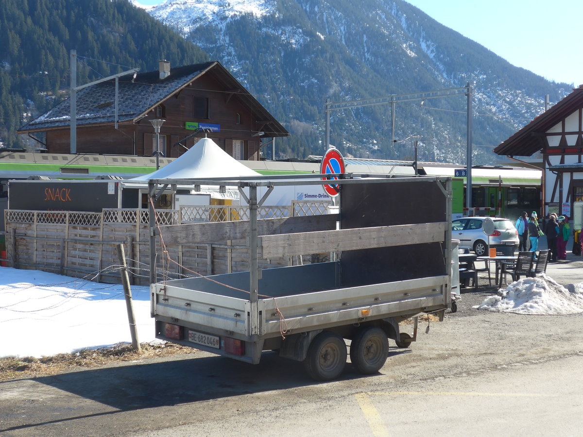 (178'652) - AFA Adelboden - Nr. 65/BE 682'046 - Humbaur Gepckanhnger am 19. Februar 2017 beim Bahnhof Zweisimmen