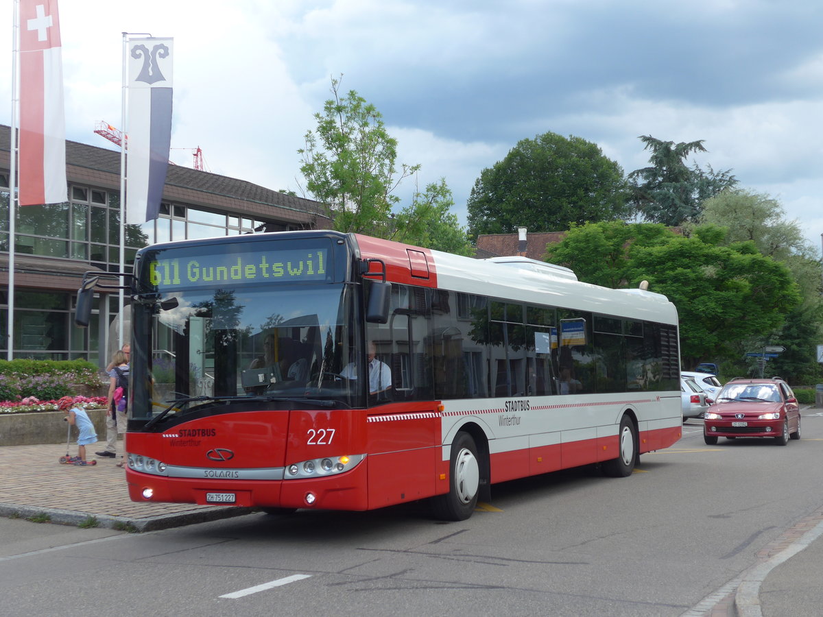 (181'136) - SW Winterthur - Nr. 227/ZH 751'227 - Solaris am 15. Juni 2017 in Wiesendangen, Gemeindehaus