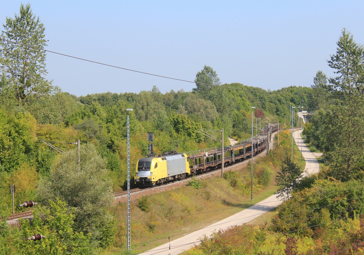 182 512 am 23. August 2012 beim Umfahren des Rangierbahnhofs Mnchen-Nord.
