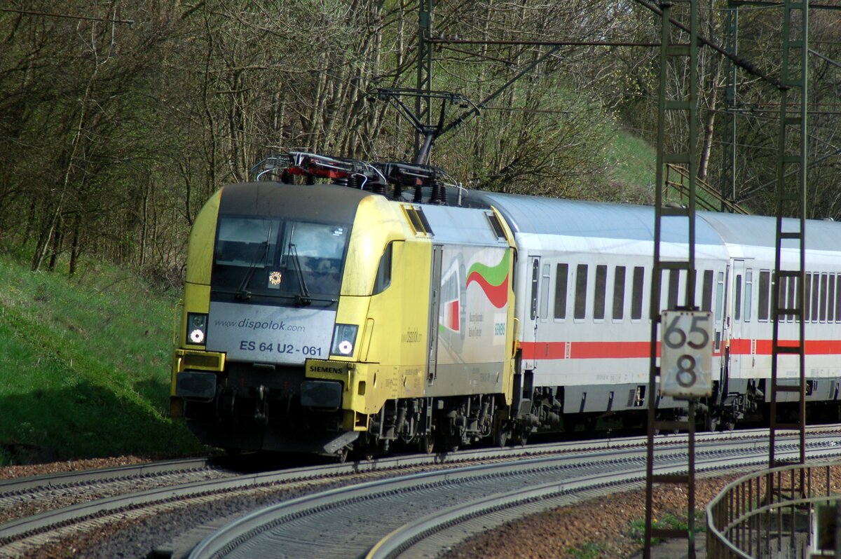 182 561-1 Siemens Dispo mit IC auf der Geislinger Steige am 20.04.2009.