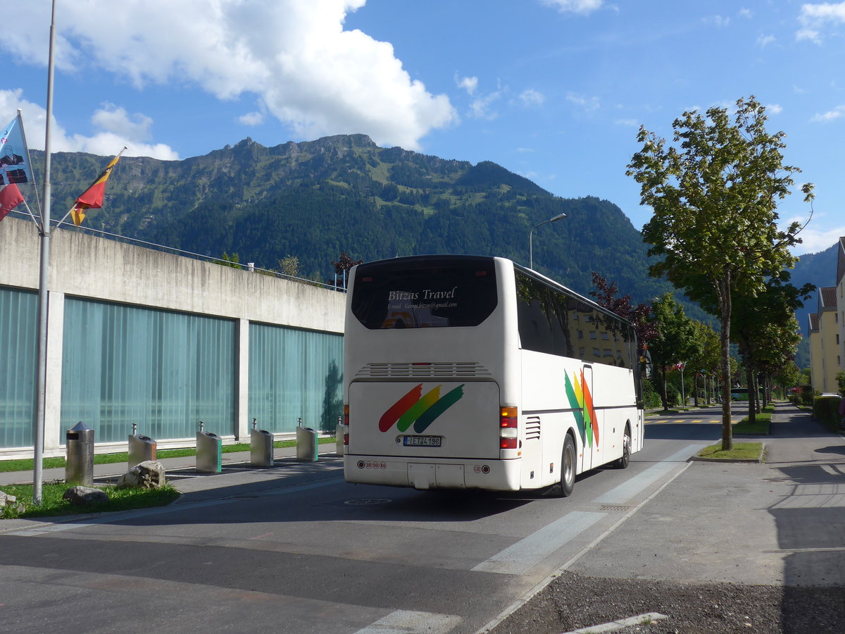 (184'627) - Aus Griechenland: Bitzas Travel - IET-4198 - Neoplan am 3. September 2017 beim Bahnhof Interlaken Ost