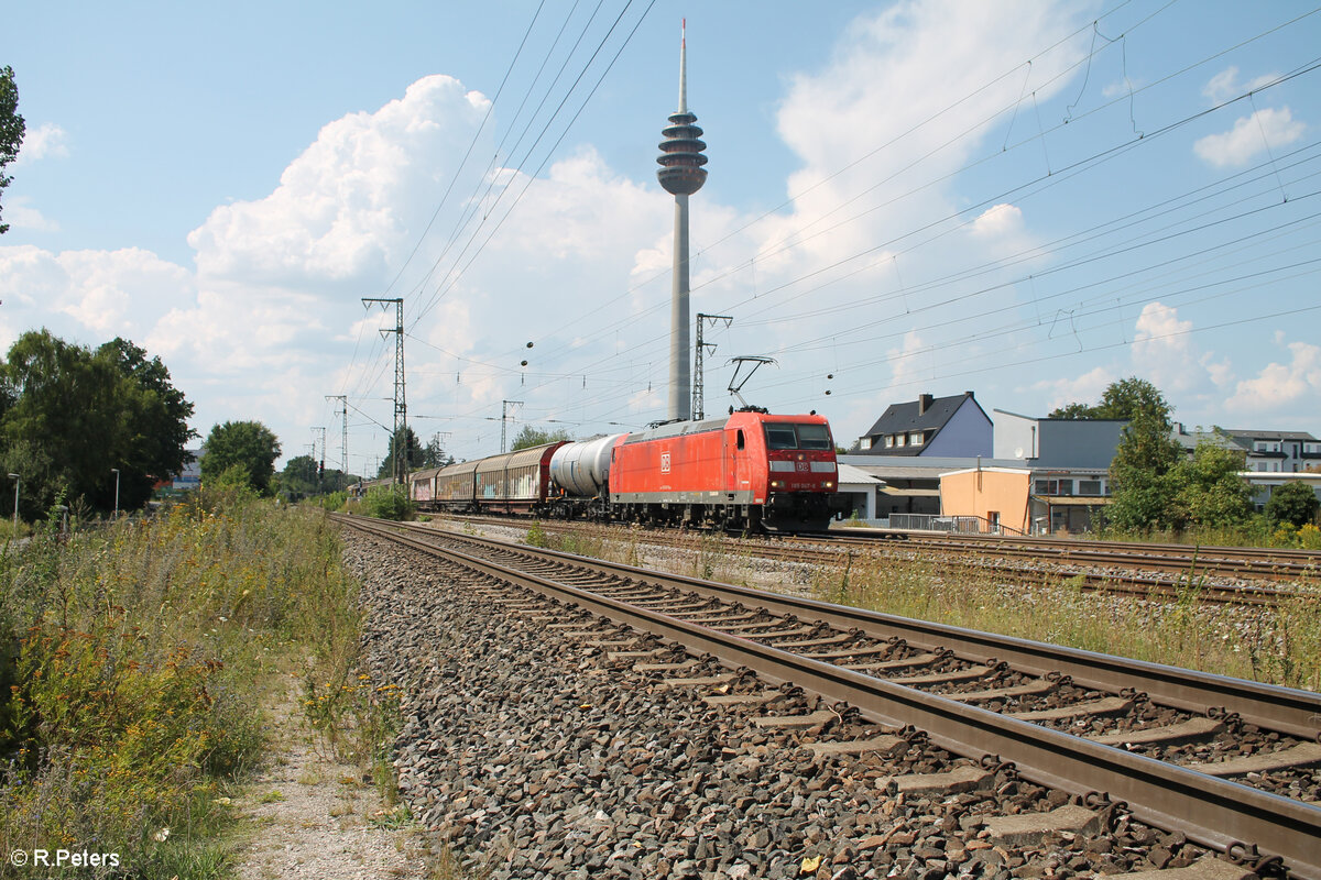 185 047-8 durchfährt Nürnberg Hohe Marter mit einem gemischten Güterzug. 13.08.24