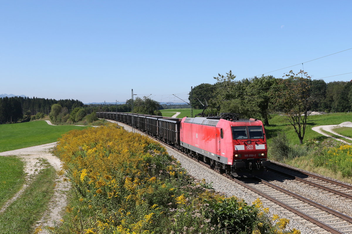 185 050 mit dem  AICHER-Stahlzug  am 9. September 2020 bei Grabensttt.