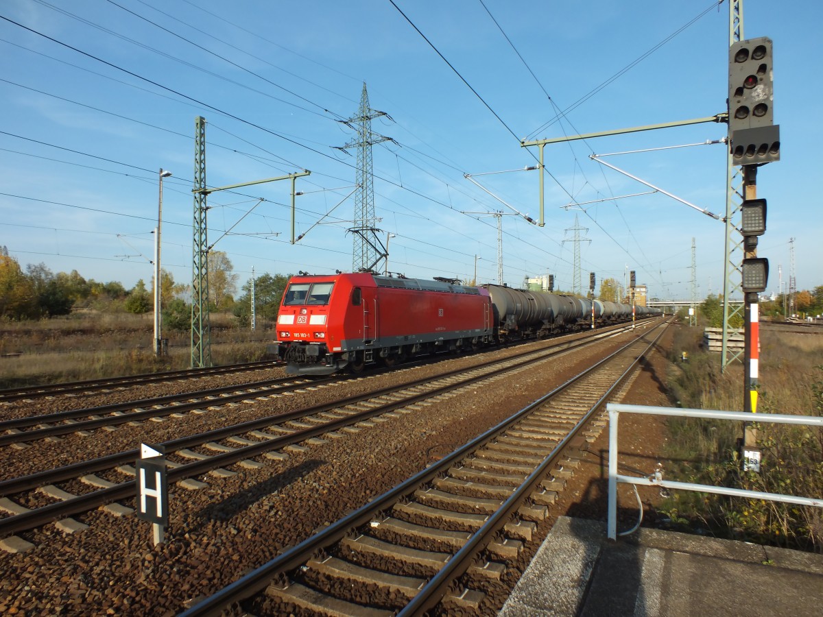 185 183 durchf�hrt Berlin-Sch�nefeld Flughafen in Richtung Westen.
