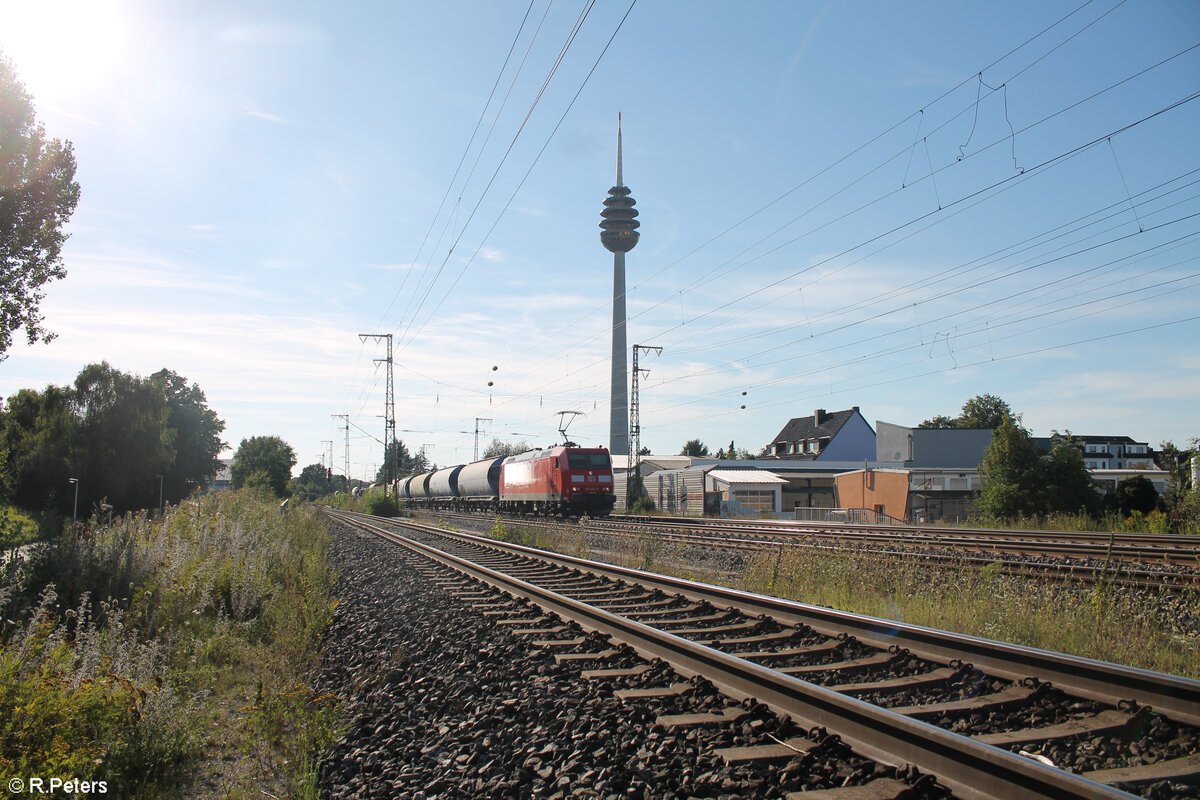 185 185-6 zieht mit einem gemischten Güterzug durch Nürnberg Hohe Marter. 11.08.24