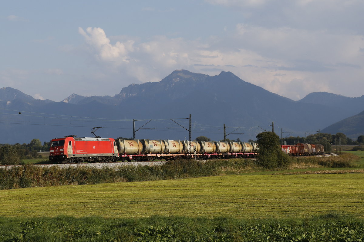 185 402  Green Cargo  konnte ich kurze Zeit spter nochmal bei Bernau erwischen.