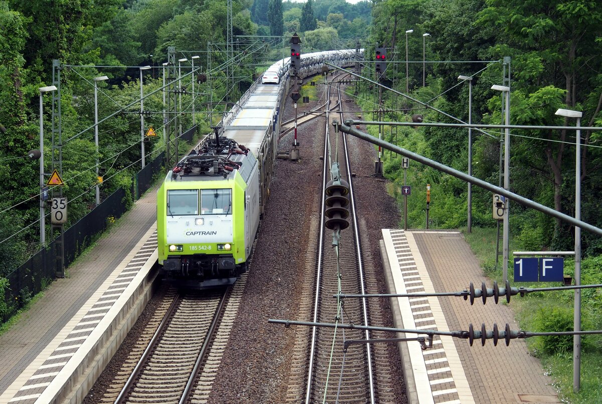 185 542-8 Captrain in Peine am 14.06.2014.