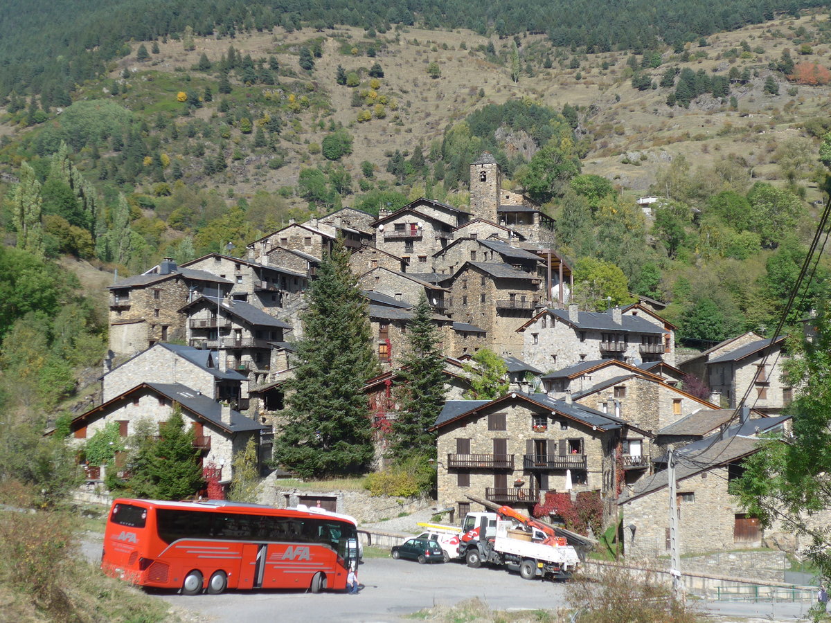 (185'557) - Aus der Schweiz: AFA Adelboden - Nr. 16/BE 21'181 - Setra am 28. September 2017 in Os de Civis