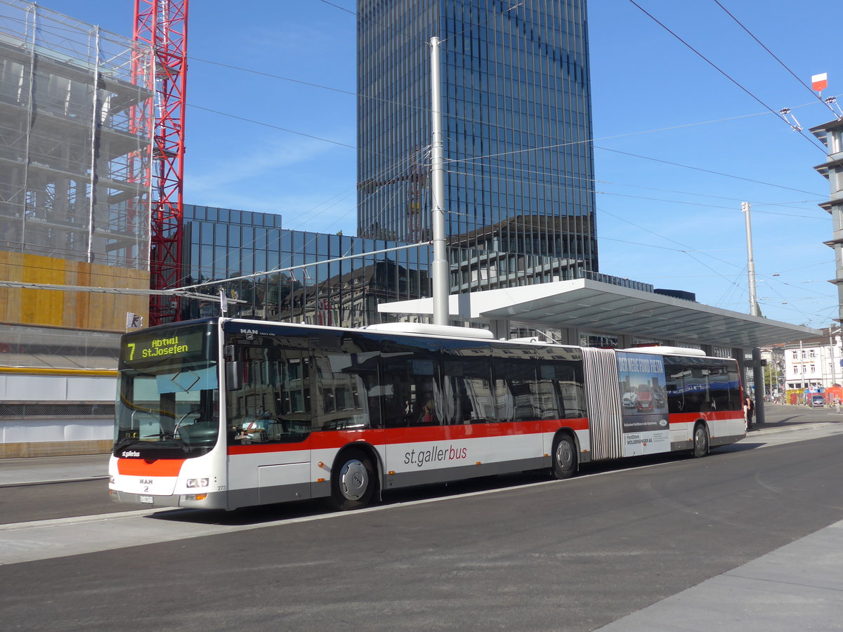 (185'942) - St. Gallerbus, St. Gallen - Nr. 273/SG 198'273 - MAN am 19. Oktober 2017 beim Bahnhof St. Gallen