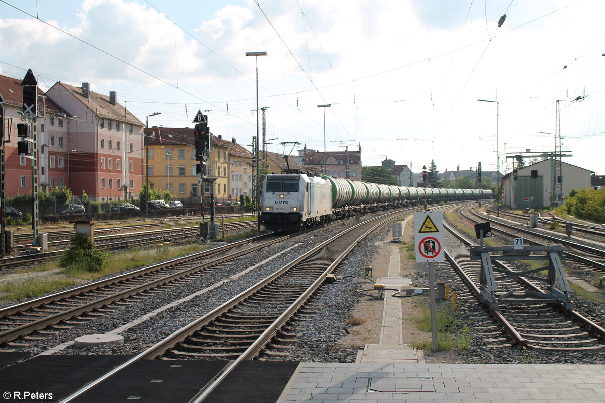 186 540-1 zieht mit einem Kesselzug durch Ansbach 04.06.24