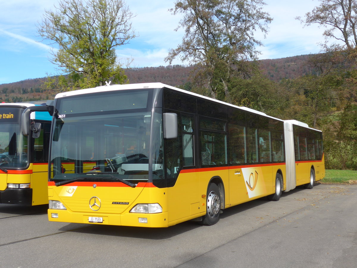 (186'028) - CarPostal Ouest - JU 7589 - Mercedes (ex Nr. 72; ex Stucki, Porrentruy Nr. 12) am 21. Oktober 2017 in Develier, Parkplatz