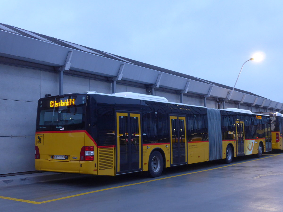 (187'115) - Steiner, Ortschwaben - Nr. 16/BE 93'335 - MAN am 18. Dezember 2017 in Bern, Postautostation