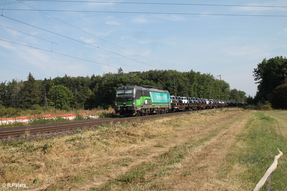 193 756  750  zieht mit einem Autotransportzug durch Mainz Bischofsheim Netztrennstelle. 01.09.24